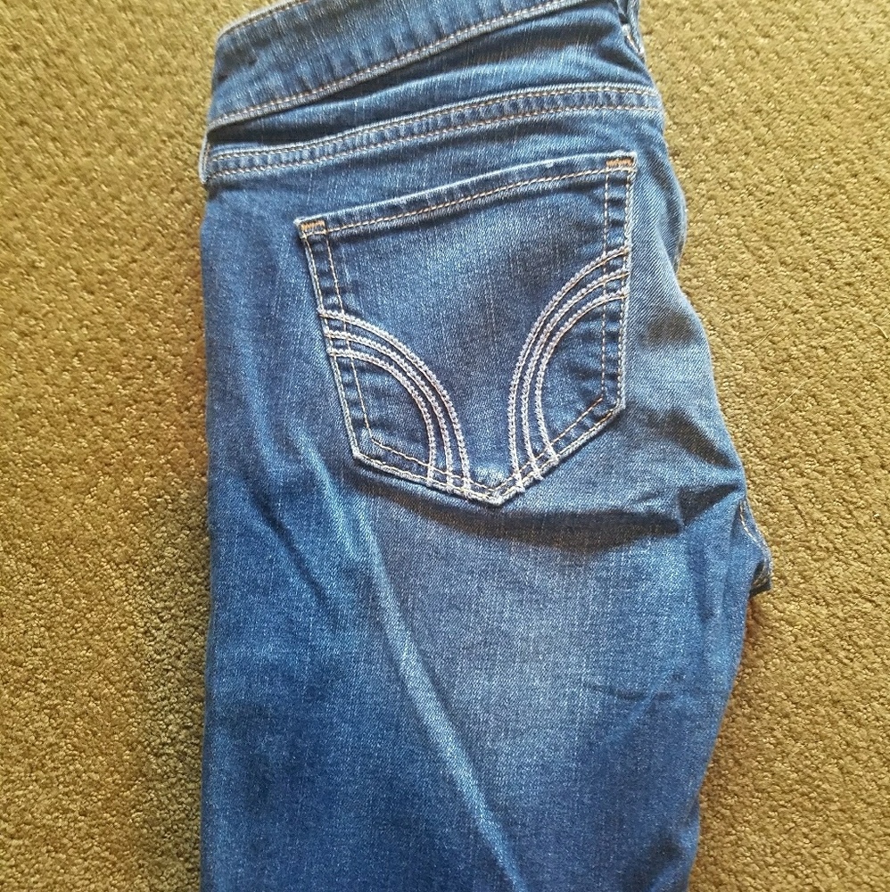 Hollister Skinny jeans.